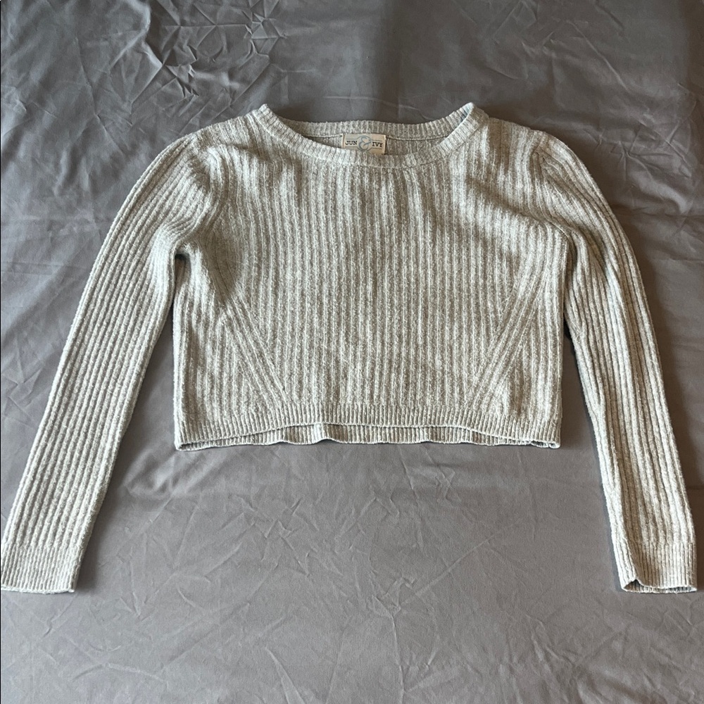 Jun & Ivy Light Gray Knit Sweater